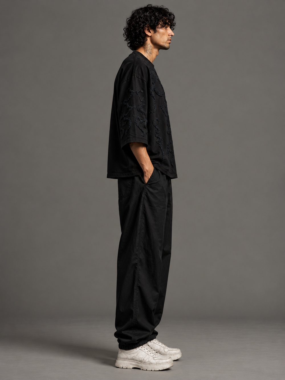 The Visionary Oversized Tee - Obsidian Black